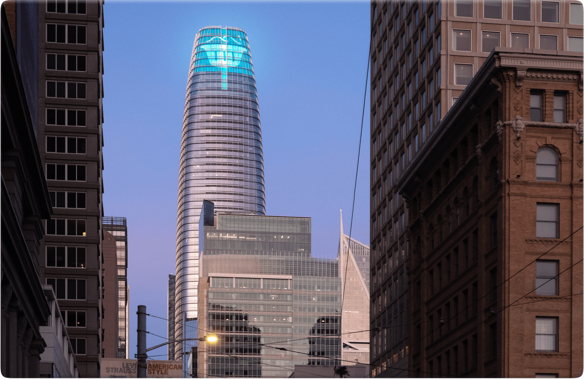 Laundry service in Financial District, San Francisco